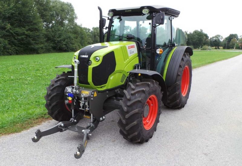 front linkage hitch 3-point hitch shl f claas elios 210 lesnik lenart 5 min