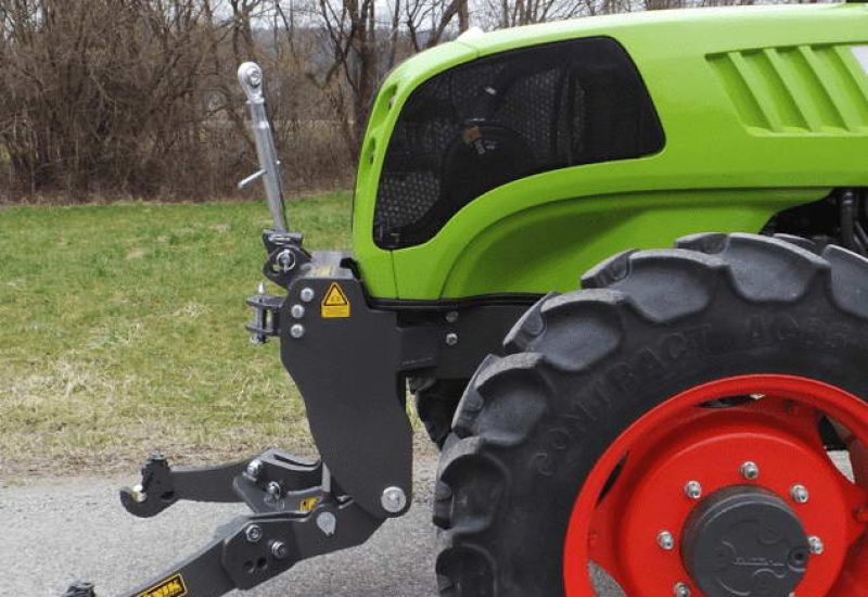 front linkage hitch 3-point hitch shl f claas elios 210 lesnik lenart min 4
