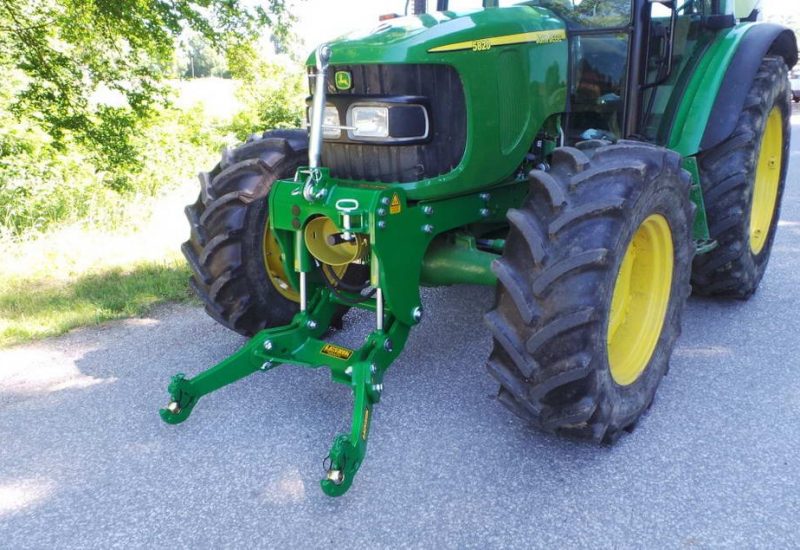 front linkage hitch 3-point hitch shl f john deere 5820 lesnik lenart 3 min