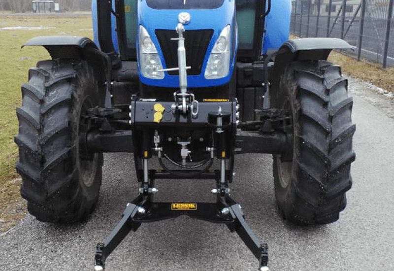 front linkage hitch 3-point hitch-shl-f-new-holland-t5.105-lesnik-lenart-min-5