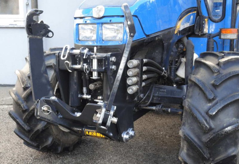 front linkage hitch 3-point hitch-shl-f-new-holland-tce-45-lesnik-lenart-min-3