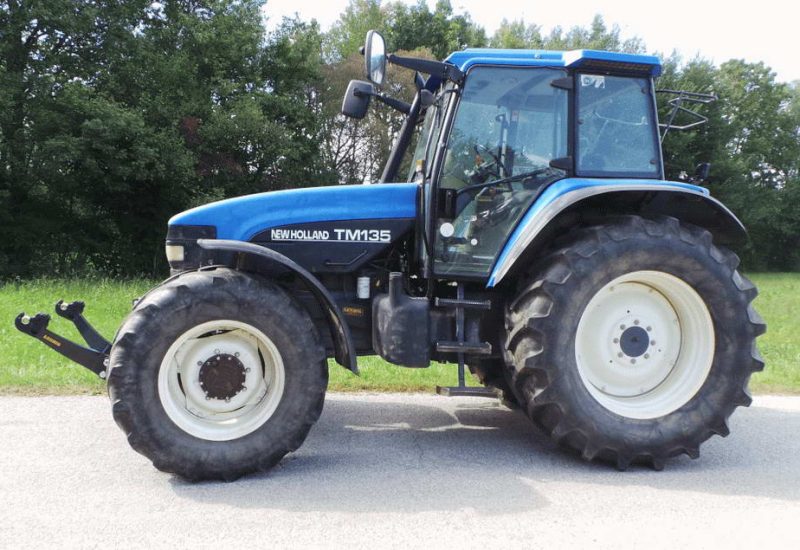 front linkage hitch 3-point hitch-shl-f-new-holland-tm-135-lesnik-lenart-min-3