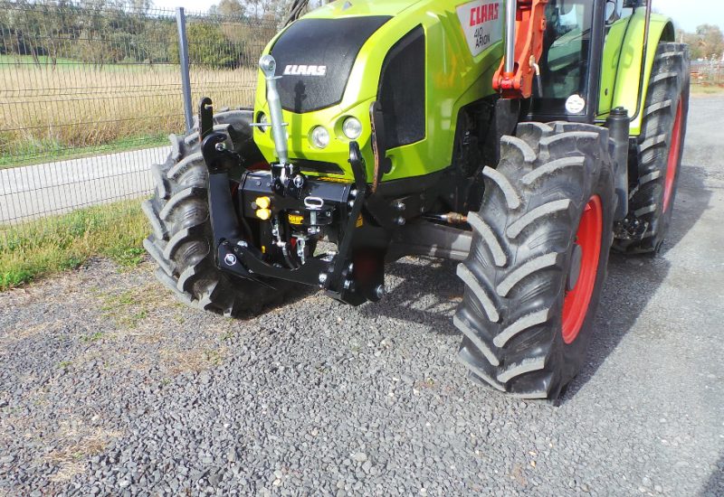 claas-arion-410-420-430-prednja-hidravlika-fronthydraulik-front-linkage-relevage-avant-lesnik-lenart-2