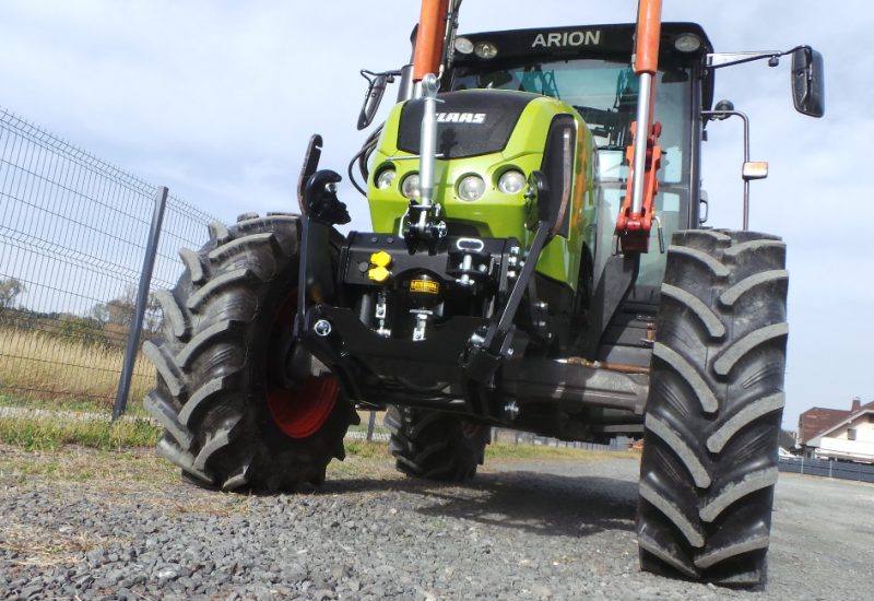 claas-arion-410-420-430-prednja-hidravlika-fronthydraulik-front-linkage-relevage-avant-lesnik-lenart-3