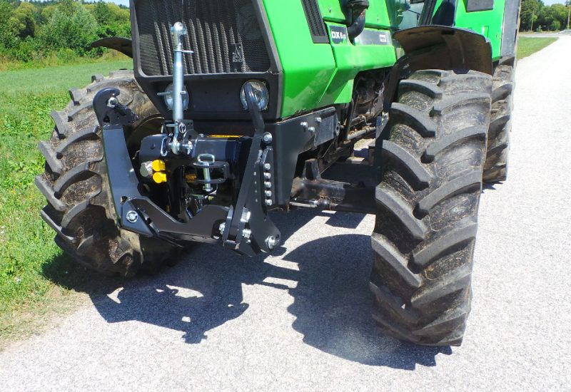 deutz-dx6-dx6-10-dx6-30-dx6-50-prednja-hidravlika-fronthydraulik-front-linkage-relevega-avant-lesnik-lenart-3
