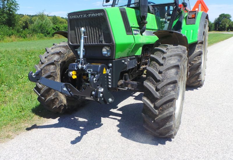 deutz-dx6-dx6-10-dx6-30-dx6-50-prednja-hidravlika-fronthydraulik-front-linkage-relevega-avant-lesnik-lenart-8