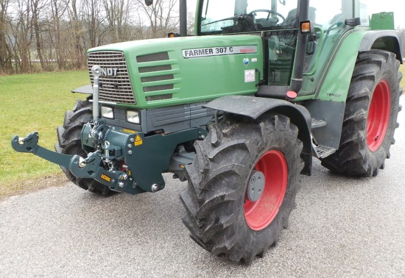 front linkage hitch 3-point hitch fendt farmer 307 c lesnik lenart 4