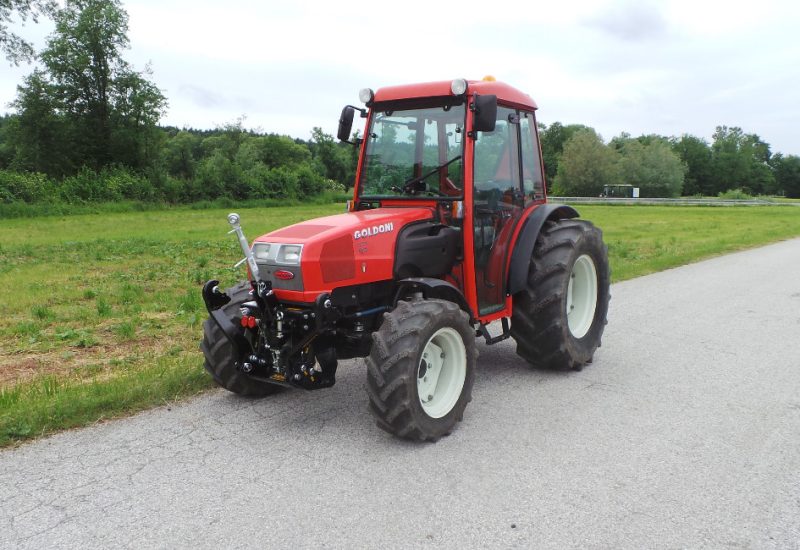 goldoni-star-90-100-prednja-hidravlika-fronthydraulik-front-linkage-relevage avant-lesnik-lenart-1