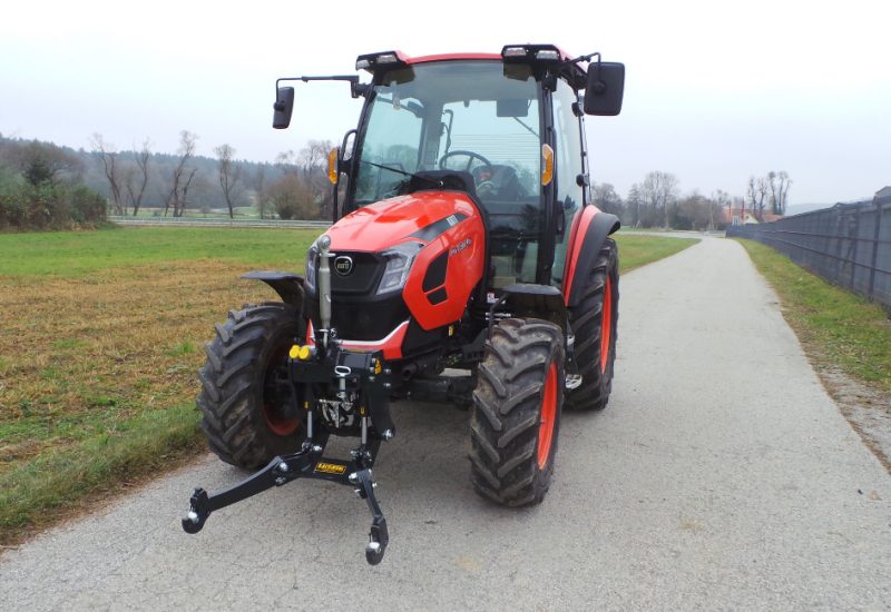 kioti-rx-7040-8040-prednja-hidravlika-front-linkage-fronthydraulik-relevage-avant-lesnik-lenart-9