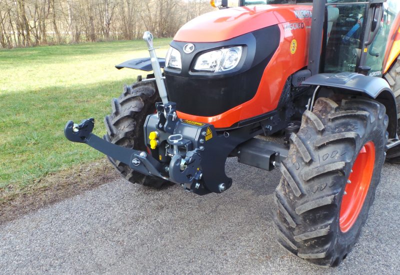 front linkage hitch 3-point hitch kubota m 6060 7060 8560 9960 lesnik lenart 4