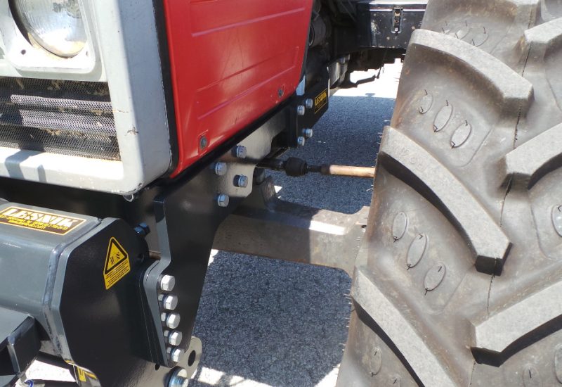 massey-ferguson-377-prednja-hidravlika-fronthydraulik-front-linkage-relevage-avant-lesnik-lenart-15
