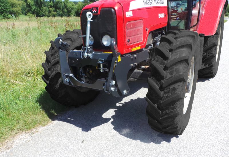 massey-ferguson-5425-5435-5445-5455-5460-5465-5470-5475-5480-prednja-hidravlika-fronthydraulik-front-linkage-lesnik-lenart.3