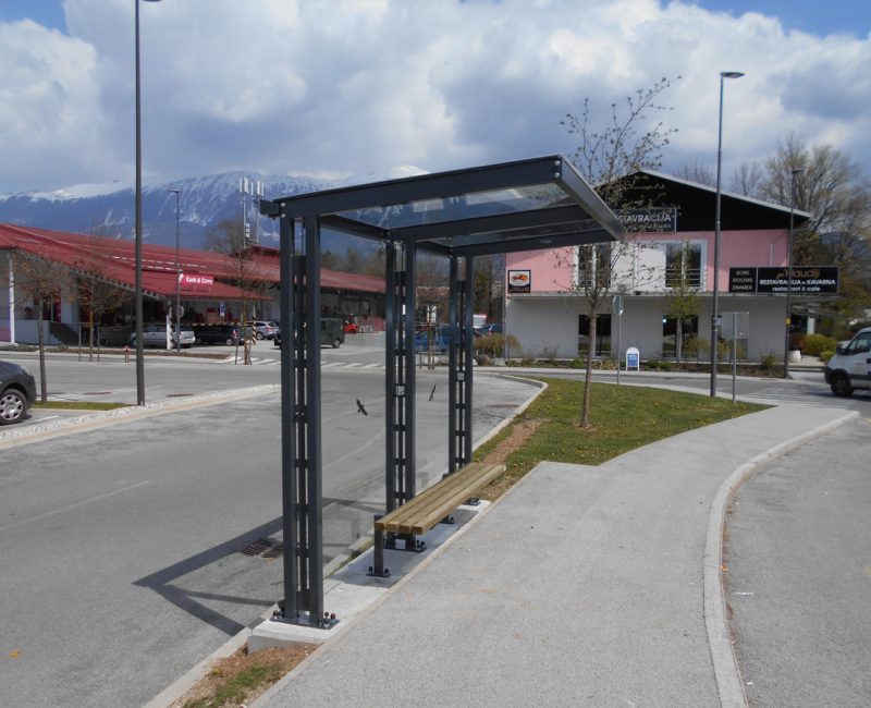 nadstresnica avtobusnega postajalisca avtobusna postaja cakalnica utica avtobusno postajalisce cakalisce aple 03 lesnik lenart 001
