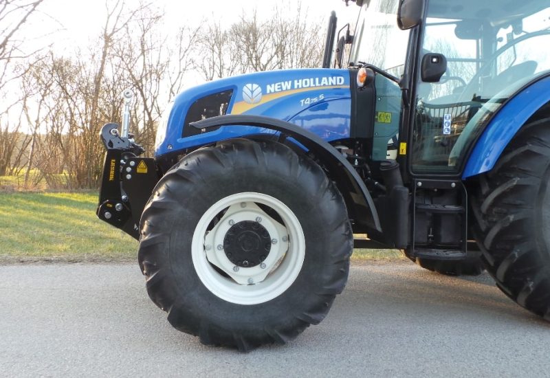 fronthydraulik frontkraftheber fronthubwerk kraftheber new holland t4 75 s lesnik lenart 3
