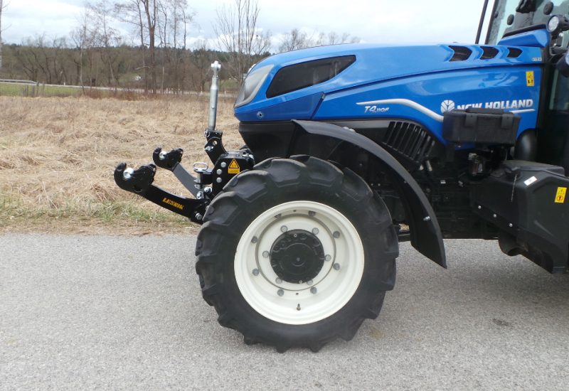 new-holland-t4-80-90-100-110-120-f-supersteer-prednja-hidravlika-fronthydraulik-front-linkage.relevage avant-lesnik-lenart-6