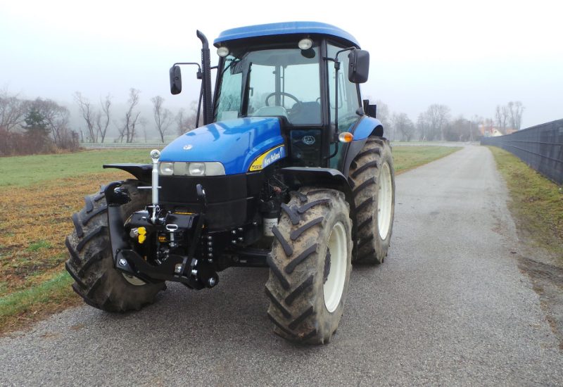 new-holland-td-5010-5020-5030-5040-5050-prednja-hidravlika-fronthydraulik-front-linkage-lesnik-lenart-1