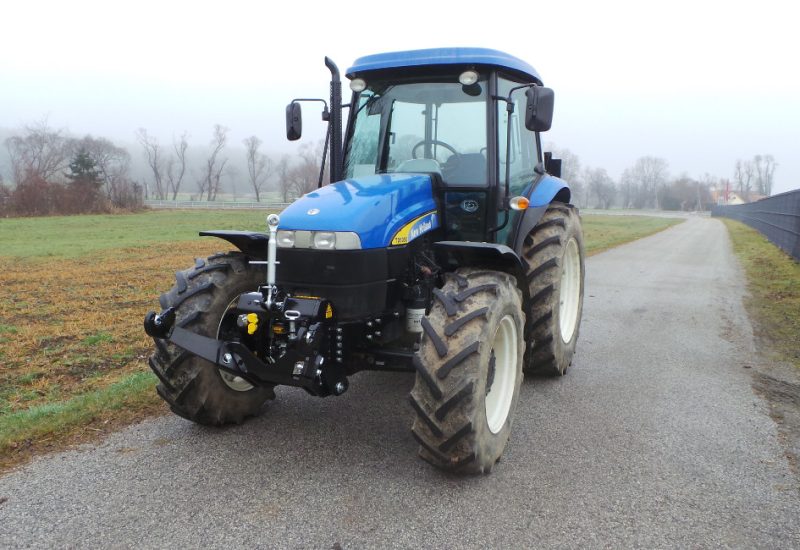 new-holland-td-5010-5020-5030-5040-5050-prednja-hidravlika-fronthydraulik-front-linkage-lesnik-lenart-4