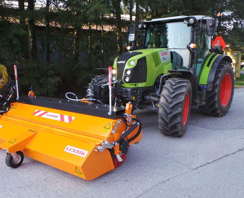 municipal sweeper lesnik lenart 02 min