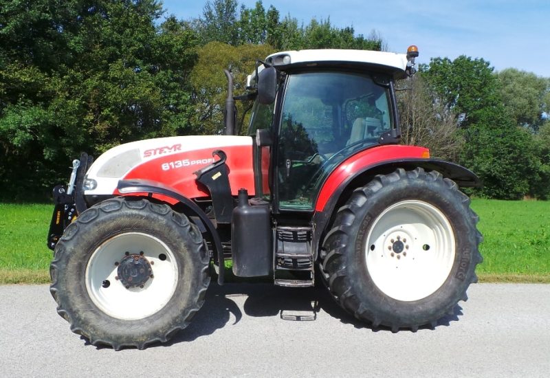 fronthydraulik frontkraftheber fronthubwerk kraftheber steyr 6135 profi lesnik lenart 2