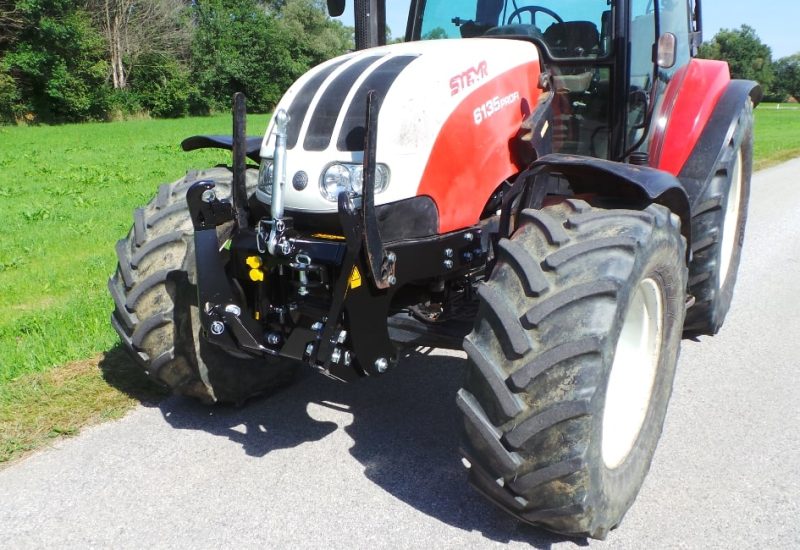 fronthydraulik frontkraftheber fronthubwerk kraftheber steyr 6135 profi lesnik lenart 3