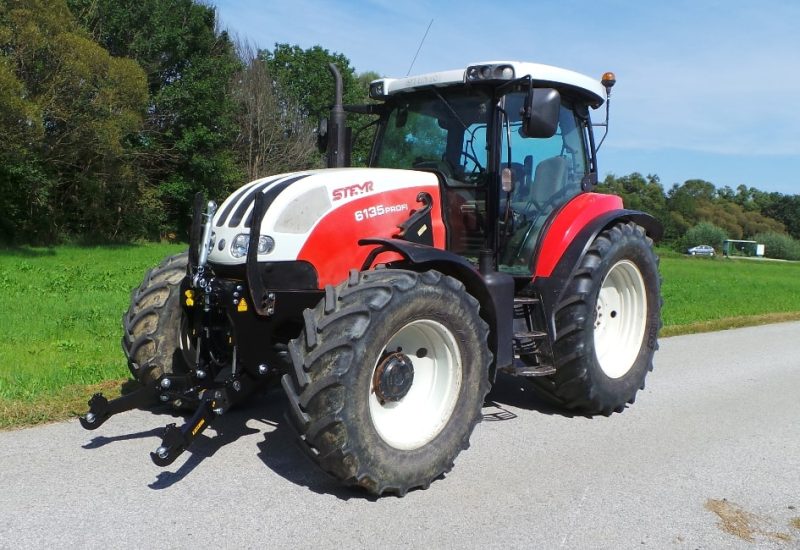 fronthydraulik frontkraftheber fronthubwerk kraftheber steyr 6135 profi lesnik lenart 4