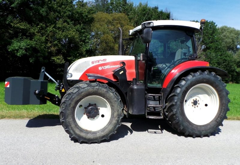 fronthydraulik frontkraftheber fronthubwerk kraftheber steyr 6135 profi lesnik lenart 9