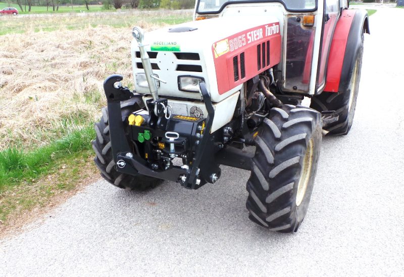 steyr-8065-8075-turbo-prednja-hidravlika-fronthydraulik-front-linkage-relevage-avant-lesnik-lenart-3