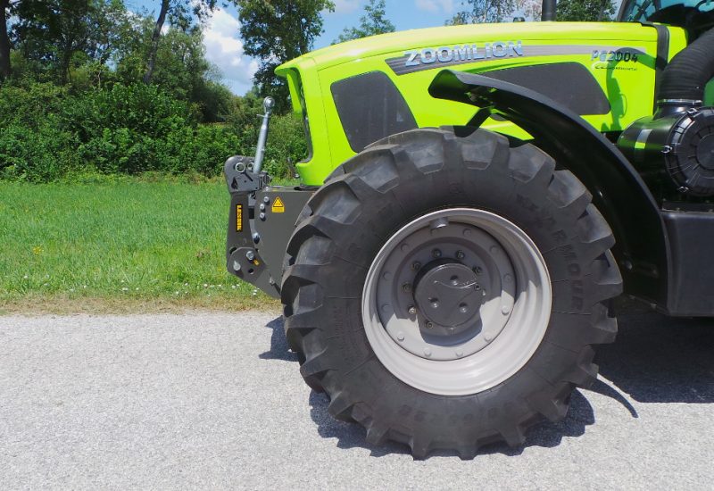 zoomlion pg 2004 prednja hidravlika fronthydraulik front linkage relevage avant lesnik lenart 2